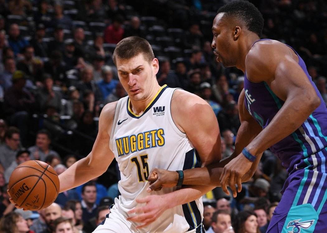 都在全力以 都在全力以