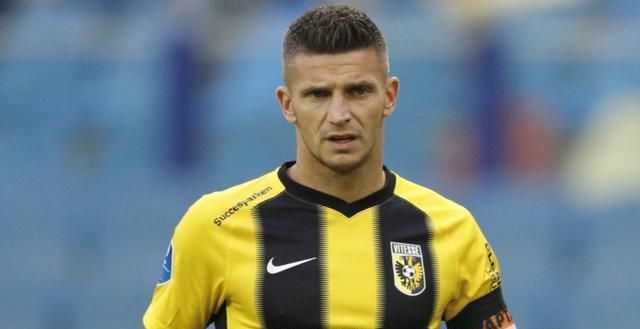 他的站位选 他的站位选